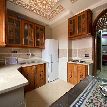 Appartement Charmant logement avec parking résidenciel sans piscines à Marrakesh Extérieur photo