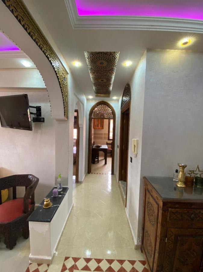 Appartement Charmant logement avec parking résidenciel sans piscines à Marrakesh Extérieur photo